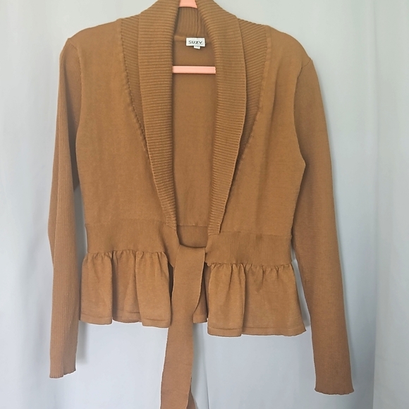 Suzy Shier Sweaters - ■Sold Suzy SHIER CARMEL COLORED CARDIGAN SIZE LARGE